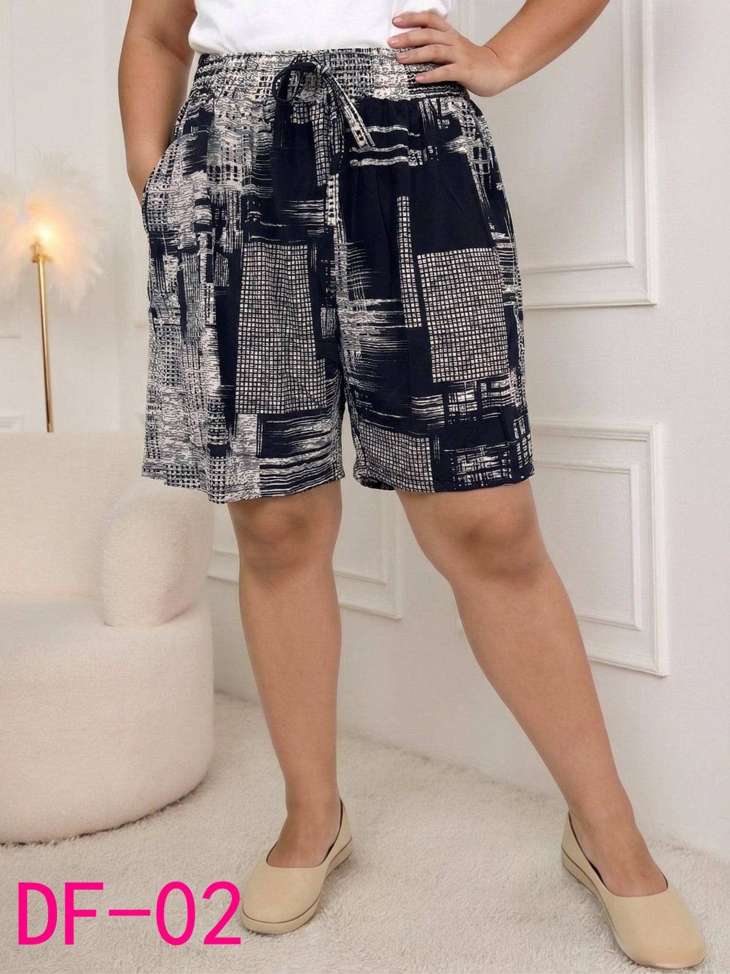 Pantaloni scurţi si trei sferturi
