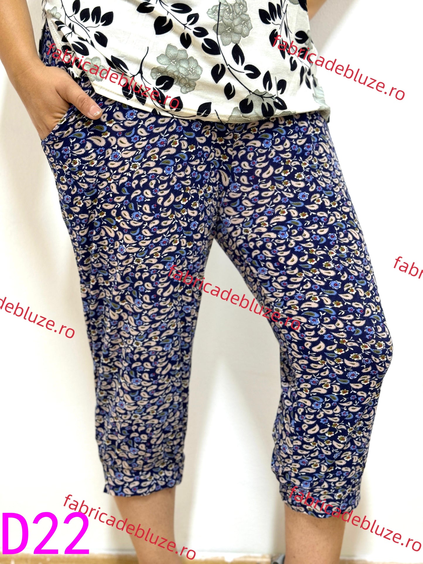 Pantaloni elastic D22